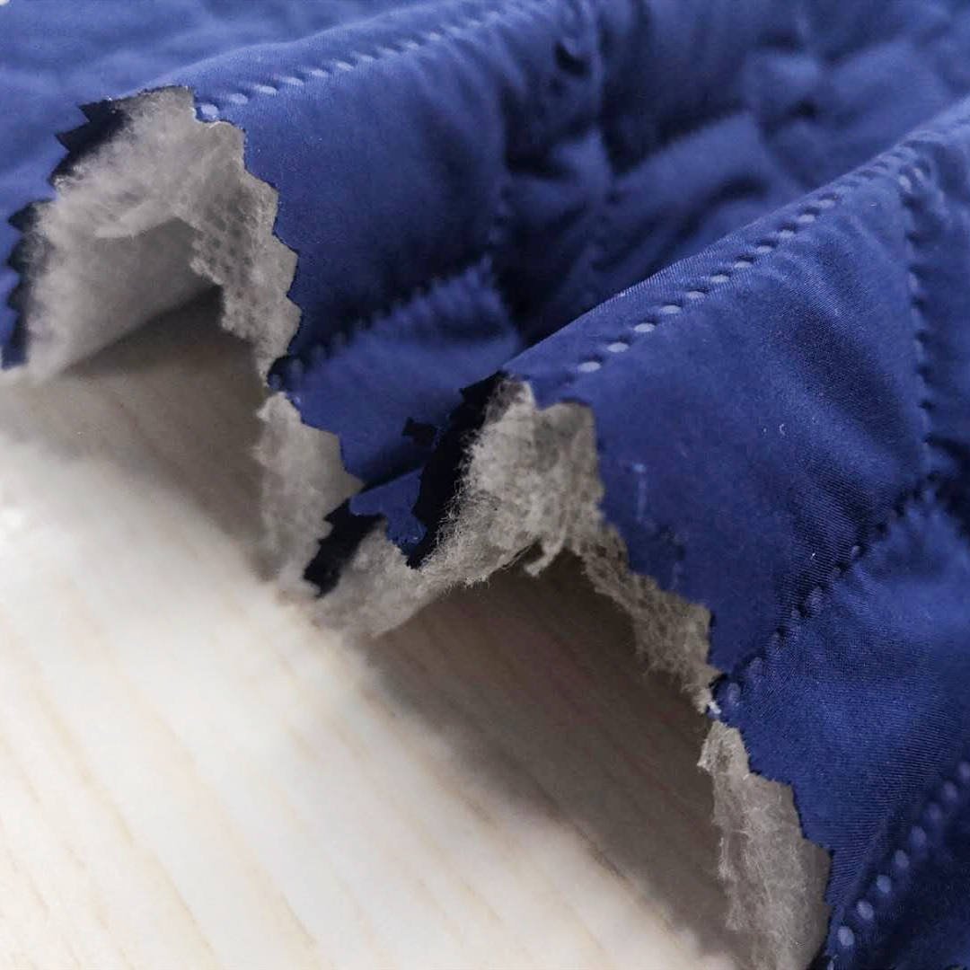 poly fiber filling inside the polyester ultrasonic quilted fabric
