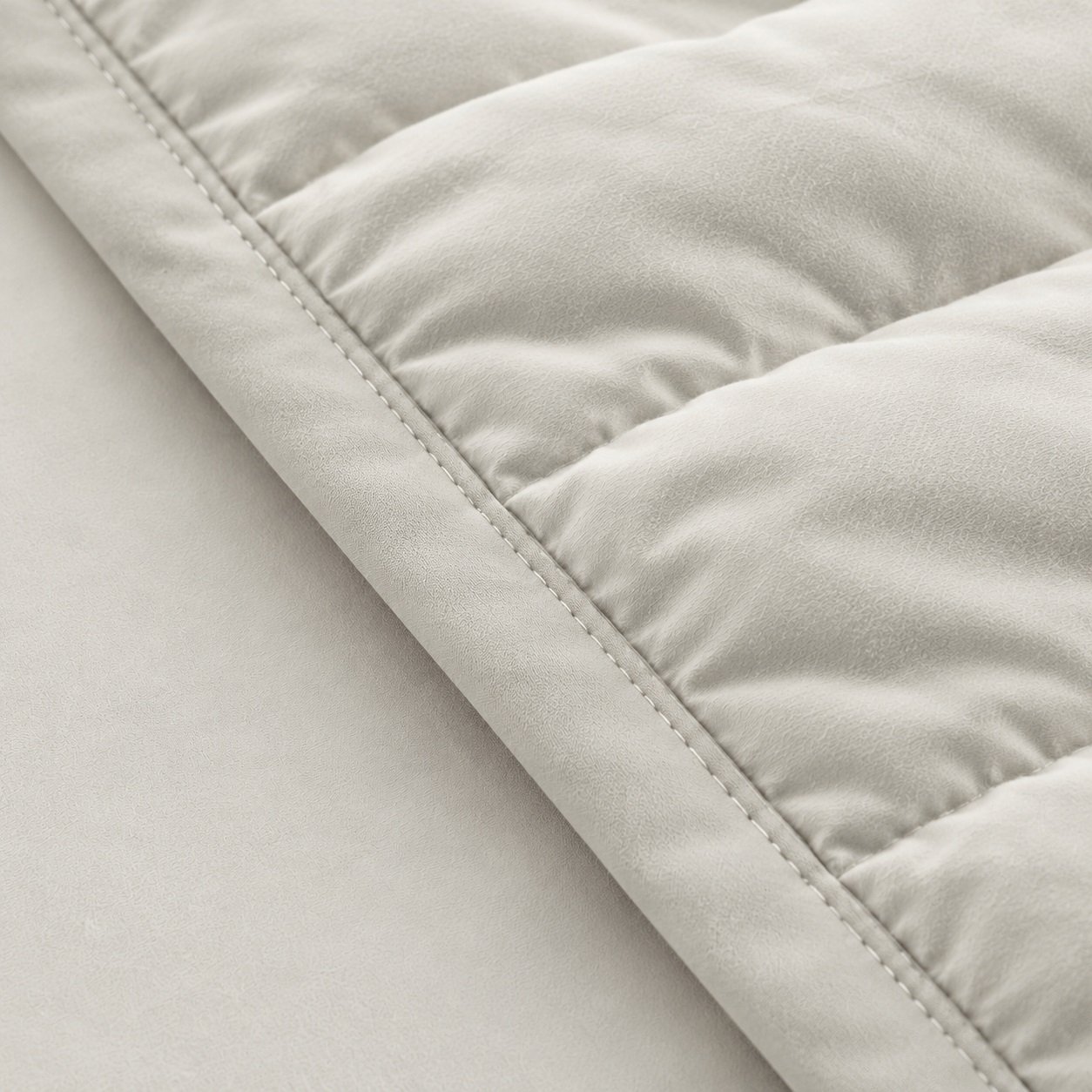 binding tape on Lightweight Microfiber Summer Quilt